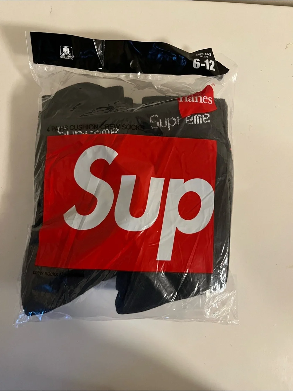 Supreme Hanes Crew Socks 4-Pack Black